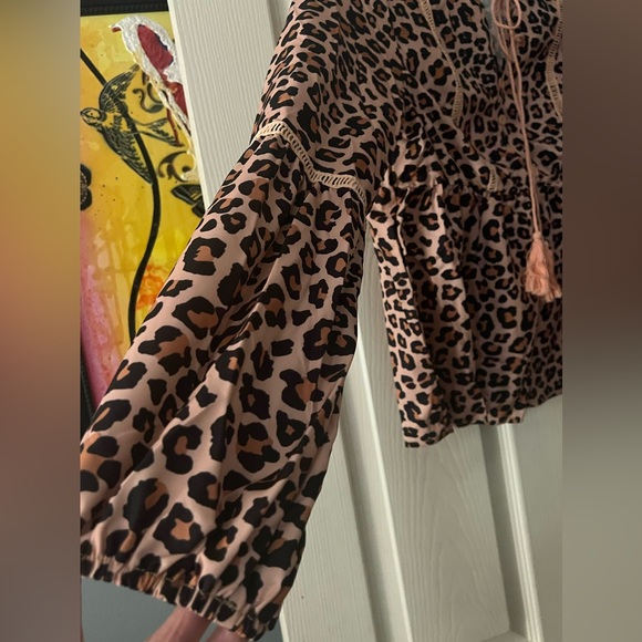 Leopard Print Top - Picture 2 of 2